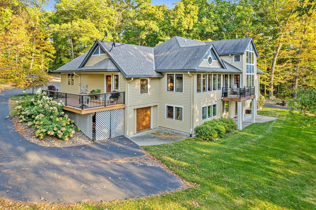 House in Martell, Wisconsin, United States 2 - 18207689