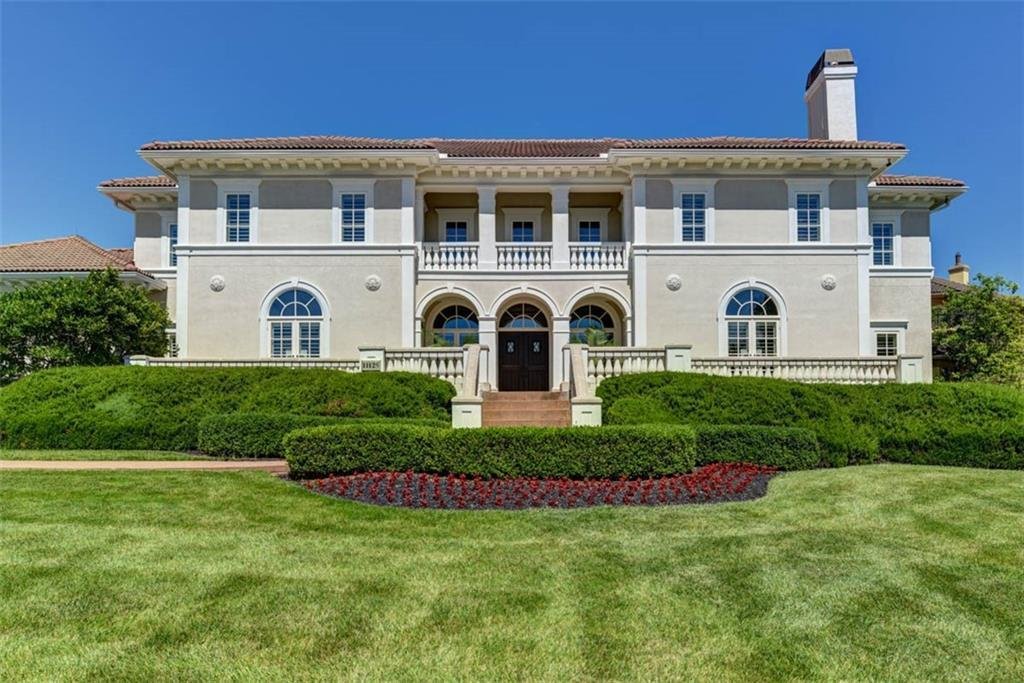 House in Leawood, Kansas, United States 4 - 18128927