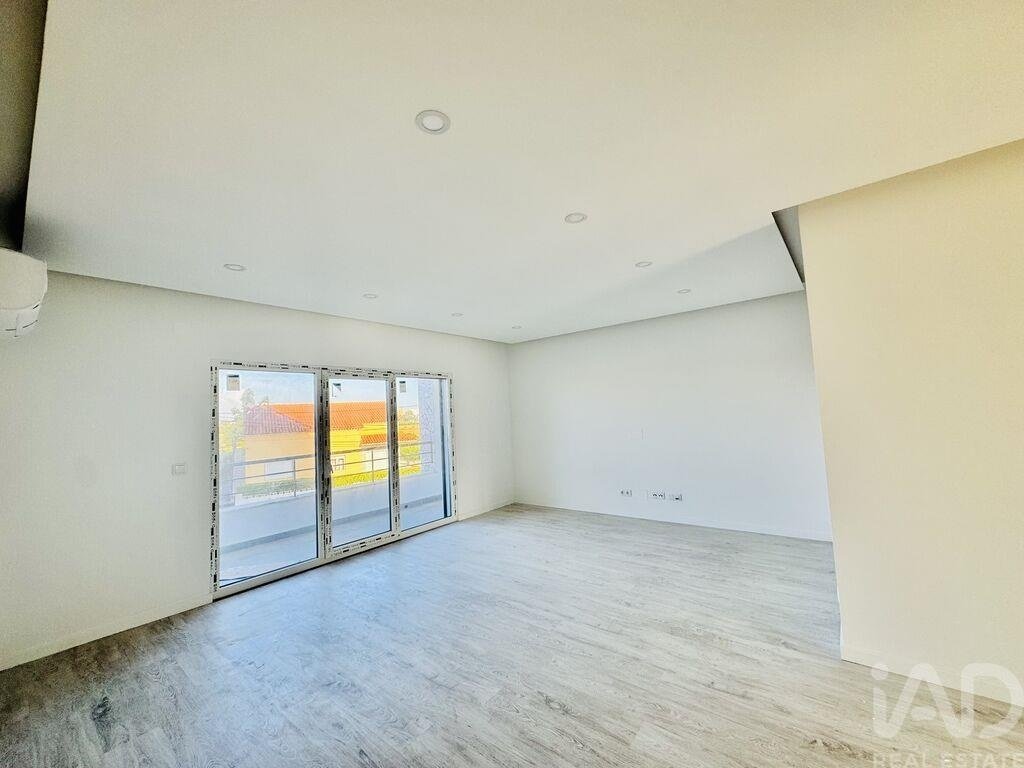 Apartment in Seixal, Arrentela e Aldeia de Paio Pires, Setubal, Portugal 3 - 18209240