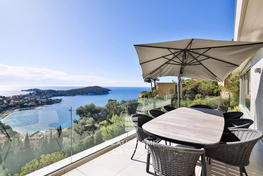 Villa in Villefranche-sur-Mer, Provence-Alpes-Côte d'Azur, France 3 - 15292106