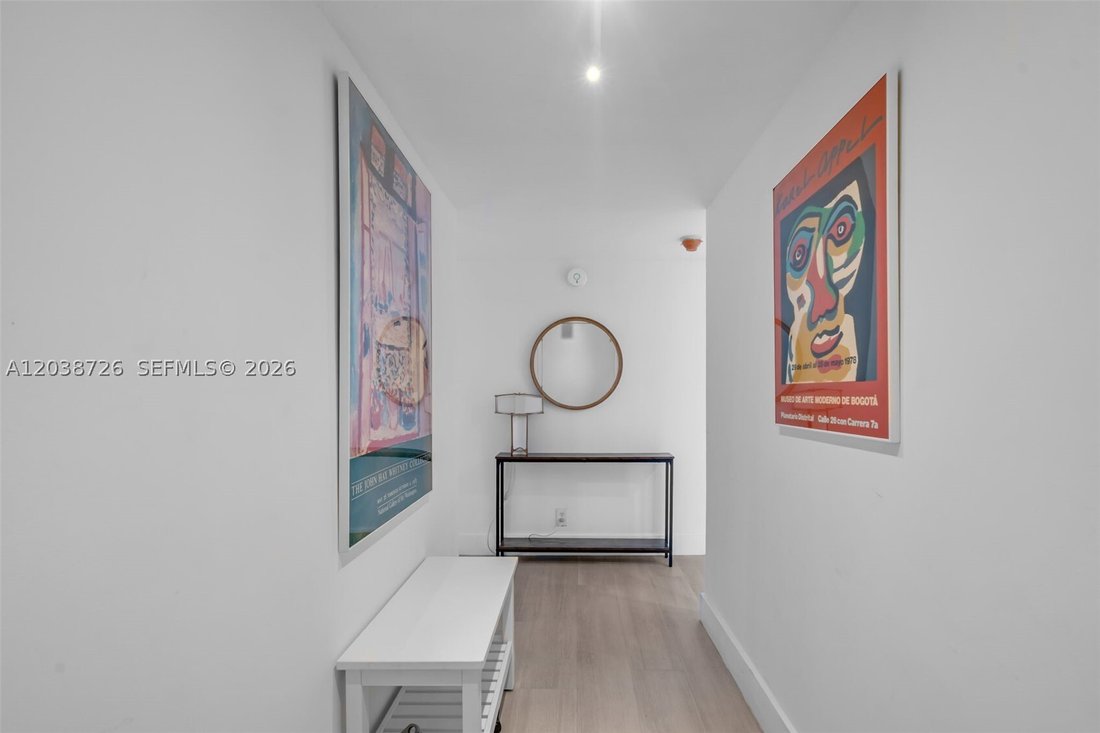 Condo in Key Biscayne, Florida, United States 1 - 18209306