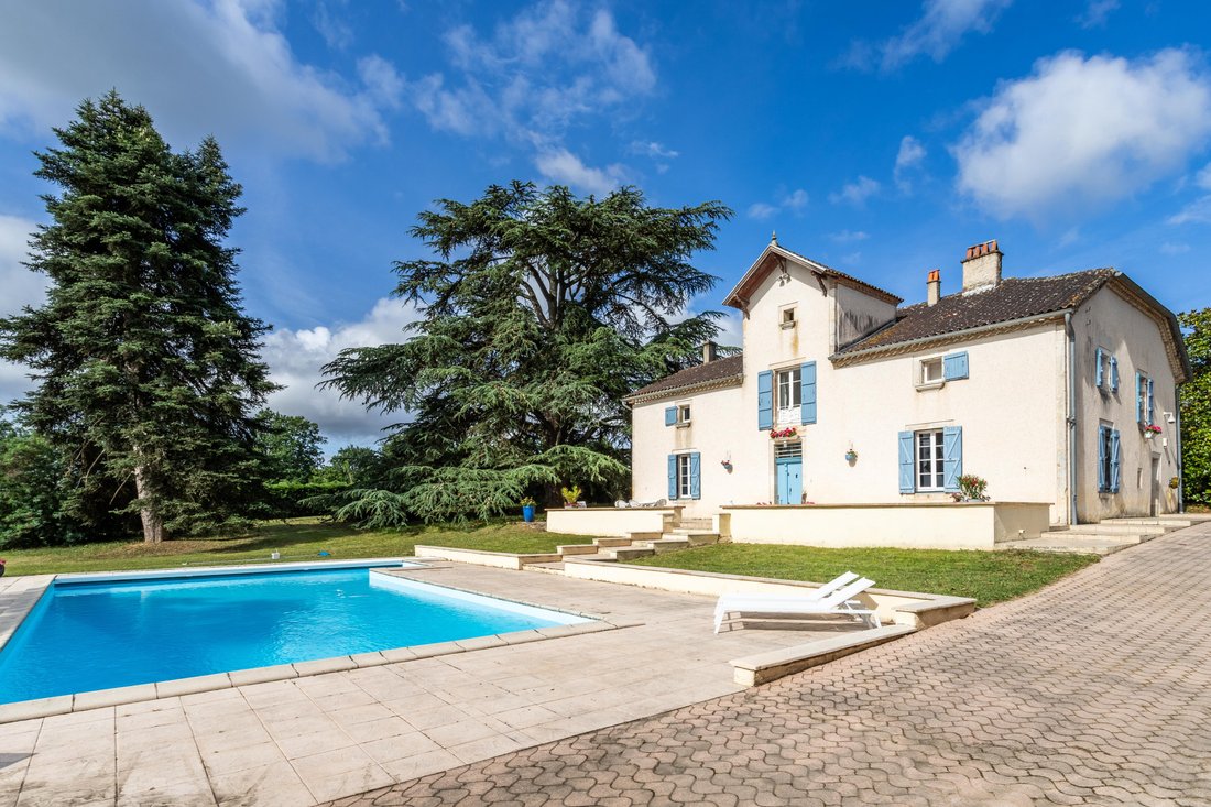 House in Clermont-Soubiran, Nouvelle-Aquitaine, France 2 - 18209044