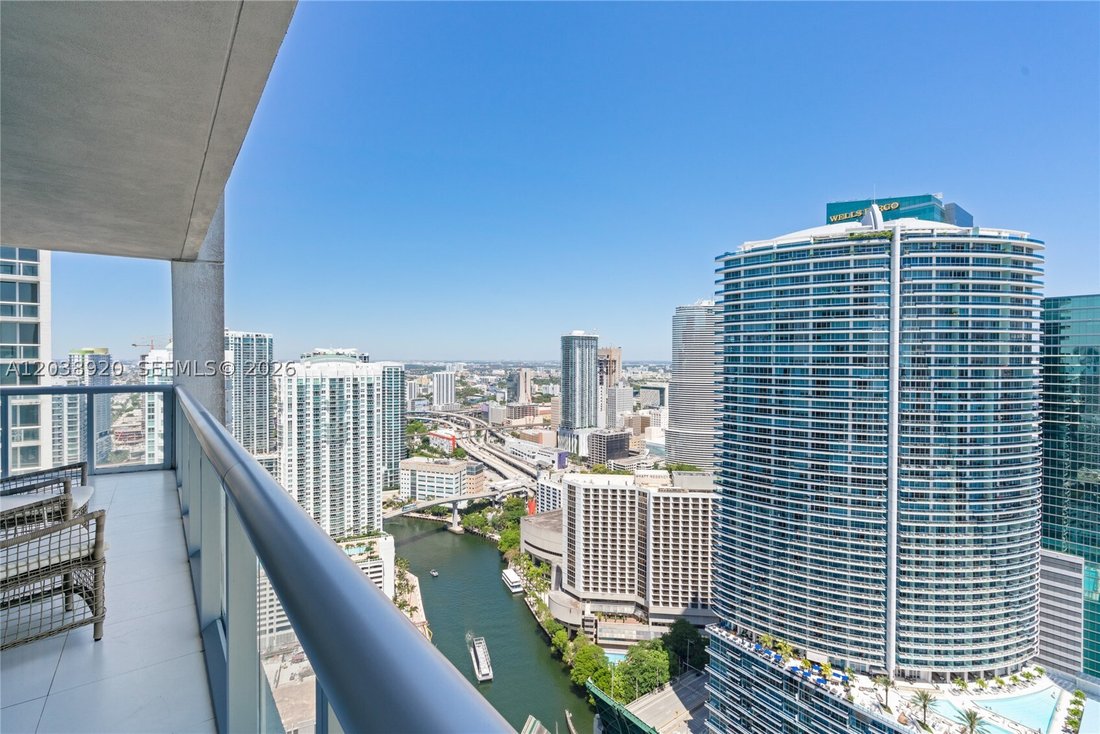 Condo in Miami, Florida, United States 3 - 18209468