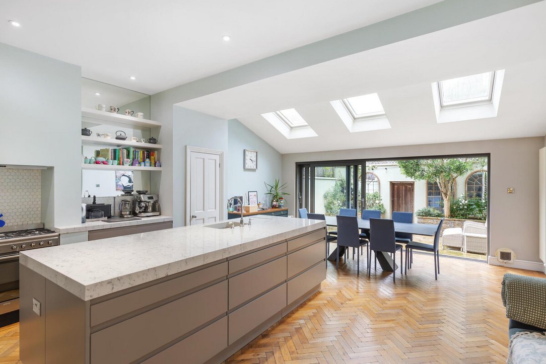 House in West Ealing, Ealing, England 1 - 18208551