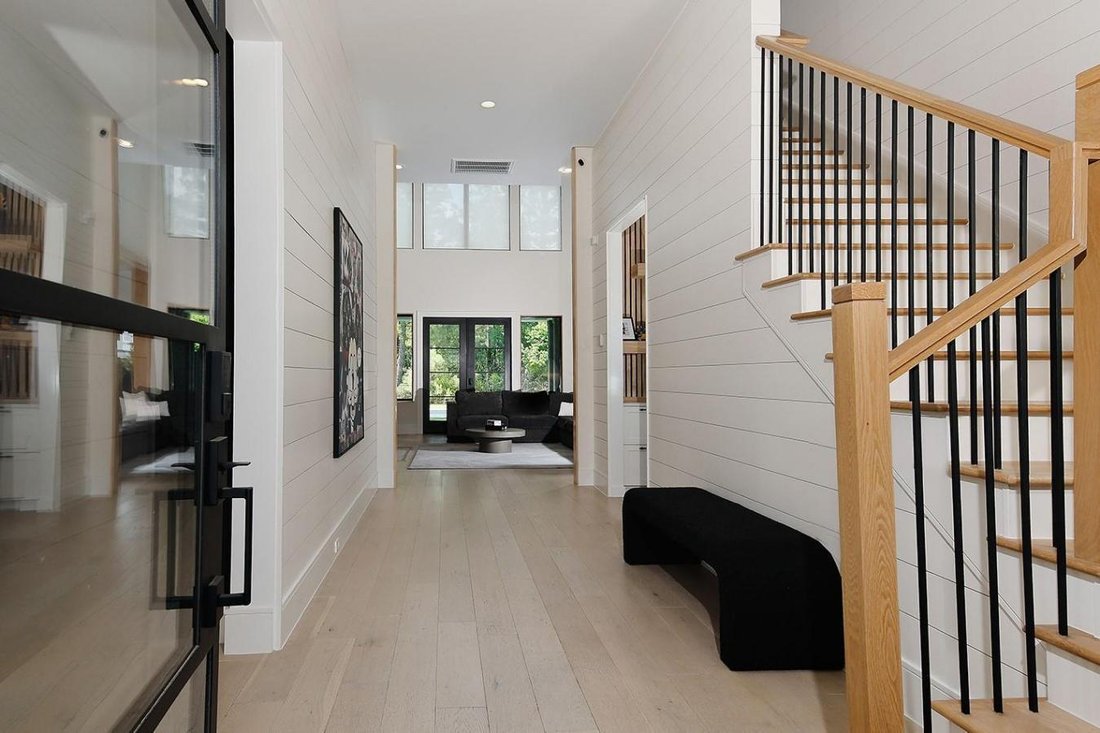 House in Montgomery, Texas, United States 3 - 18208880