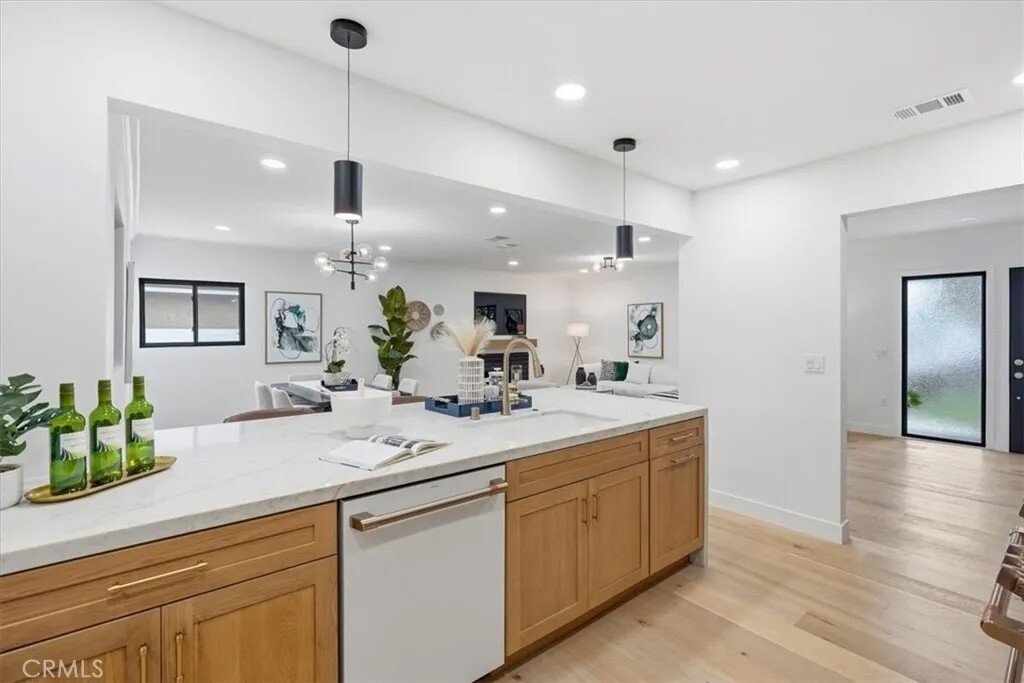House in Signal Hill, California, United States 5 - 18208120