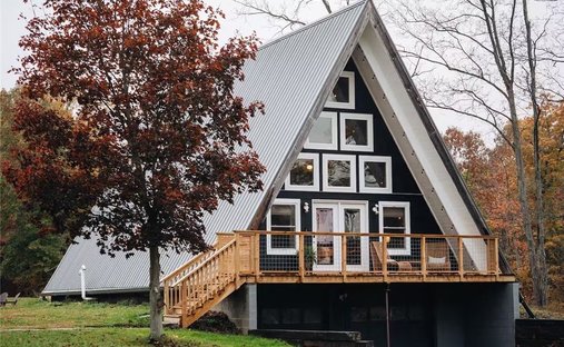 House in Southington, Ohio, United States 1