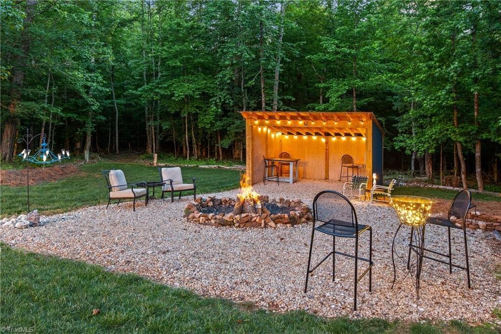 House in Tobaccoville, North Carolina, United States 5 - 18207674