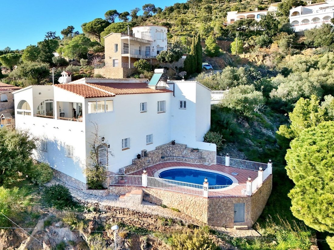 House in Roses, Catalonia, Spain 2 - 18208634