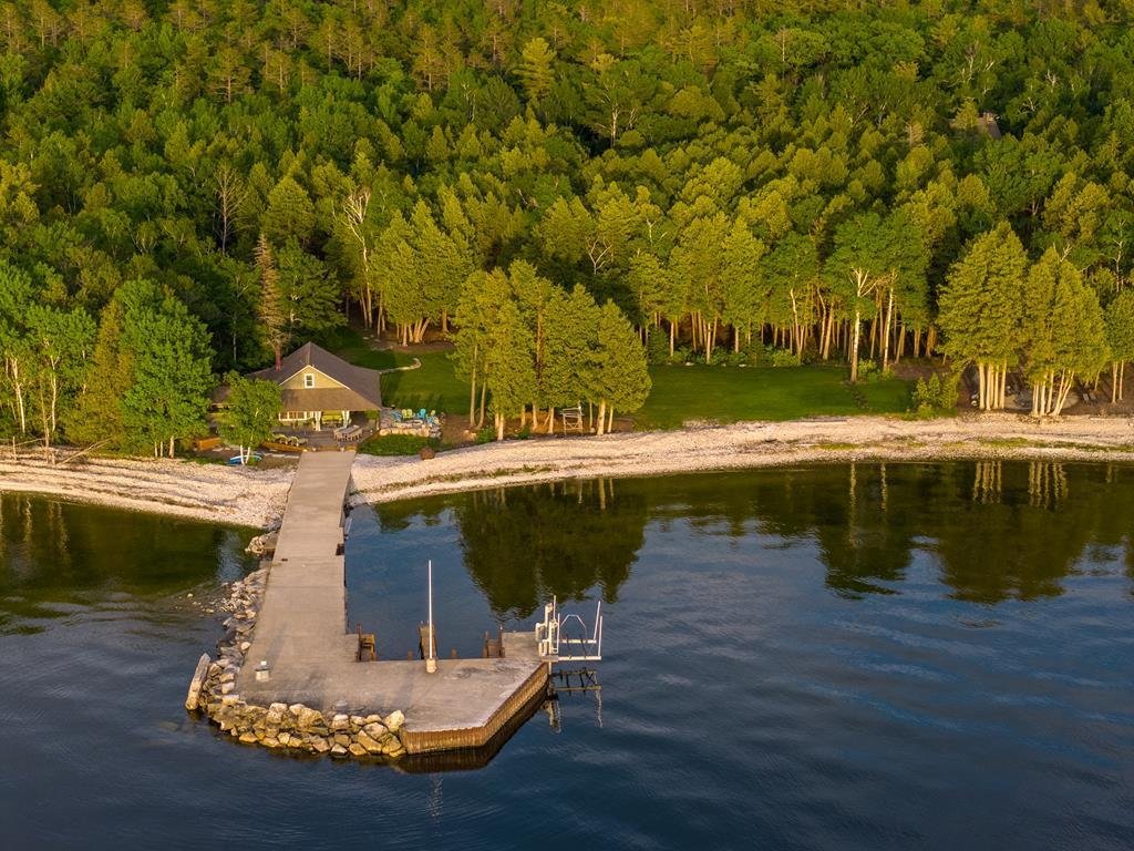 House in Sturgeon Bay, Wisconsin, United States 2 - 18209397