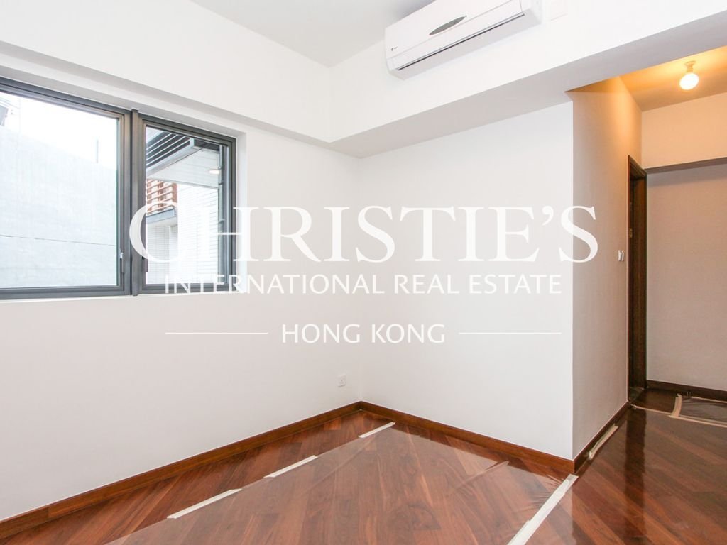 Apartment in Hong Kong, Hong Kong 5 - 18210000