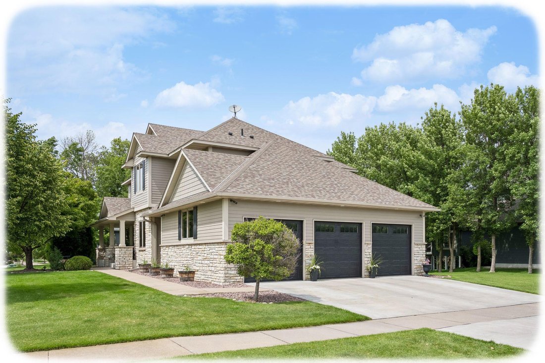 House in Maple Grove, Minnesota, United States 1 - 18207732