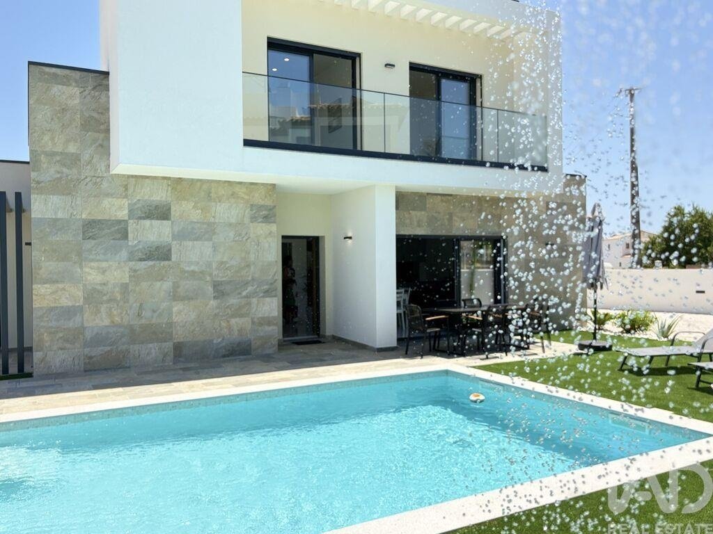 Townhouse in Armacao de Pera, Algarve, Portugal 3 - 16829263