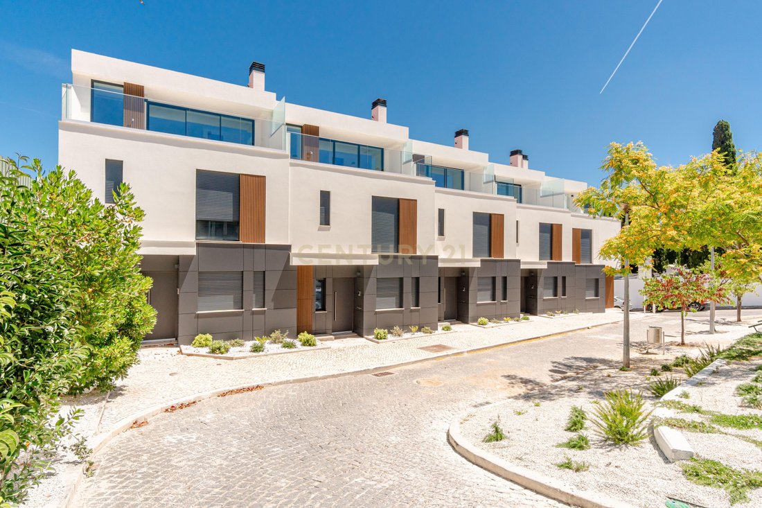 Villa in Loures, Lisbon, Portugal 3 - 18209071