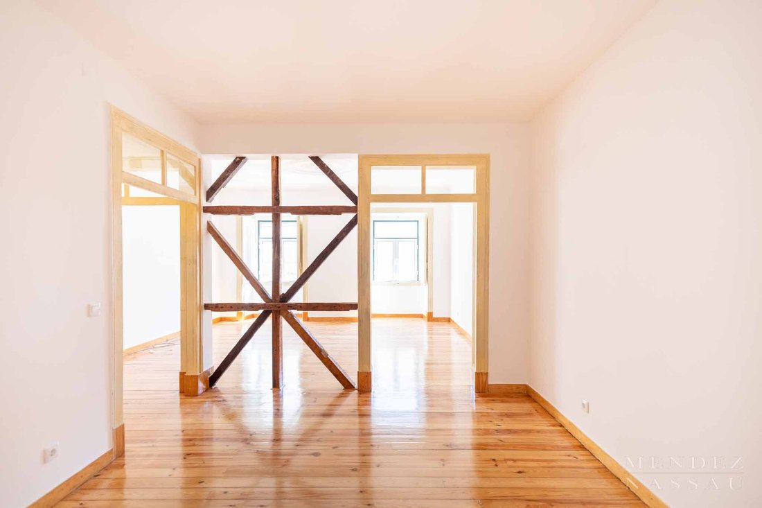 Apartment in Misericordia, Lisbon, Portugal 2 - 18209618