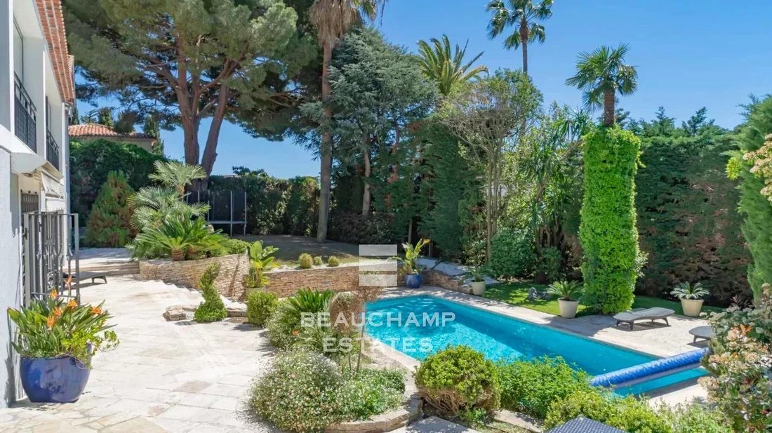 Villa in Montfleury, Cannes, France 3 - 17381663