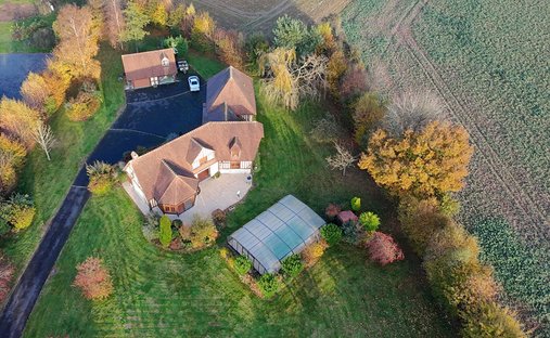 Villa in Pont-l'Évêque, Normandy, France 1