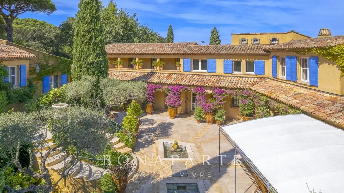 Estate in Ramatuelle, Provence-Alpes-Côte d'Azur, France 3 - 18209776