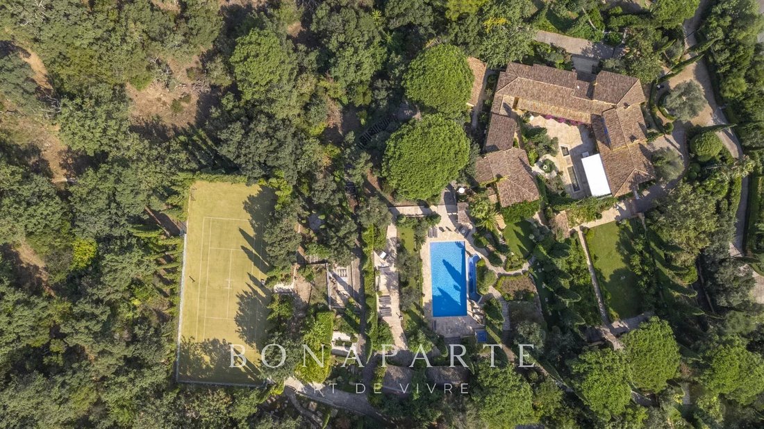 Estate in Ramatuelle, Provence-Alpes-Côte d'Azur, France 2 - 18209776