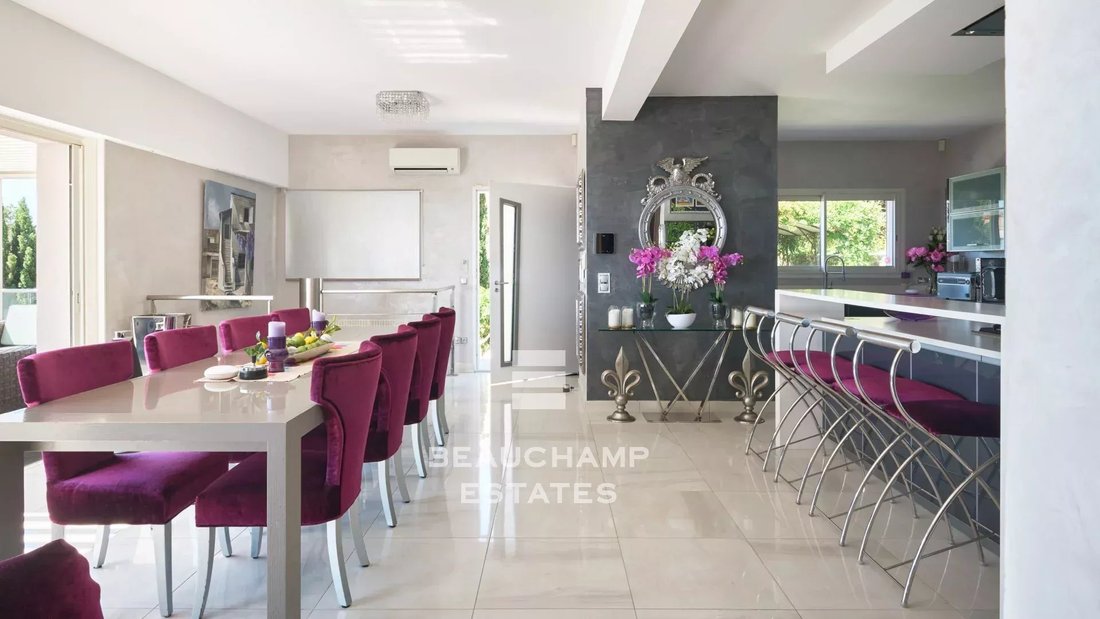 Villa in Cannes, Provence-Alpes-Côte d'Azur, France 5 - 14968182