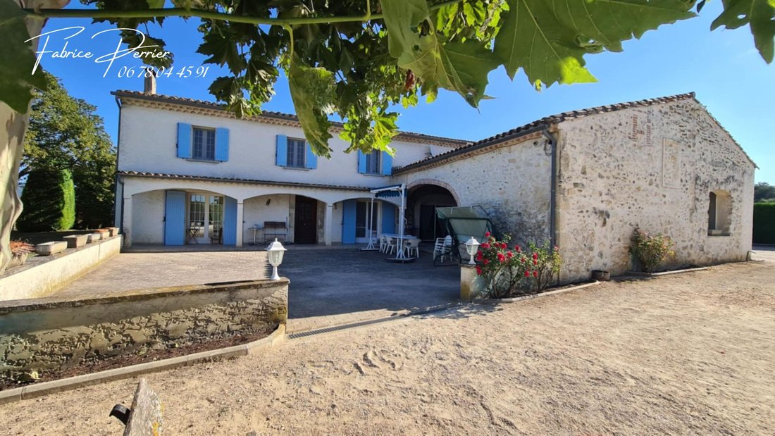 Villa in Bonlieu-sur-Roubion, Auvergne-Rhône-Alpes, France 4 - 18209823