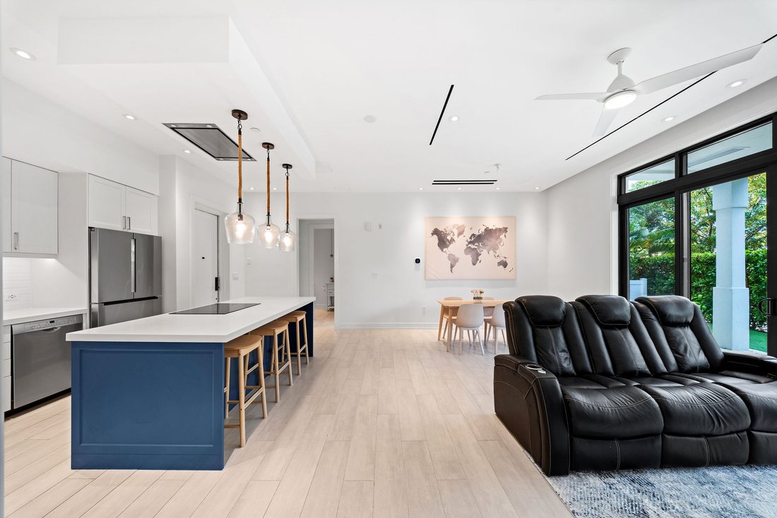 Condo in George Town, George Town, Cayman Islands 5 - 18209448