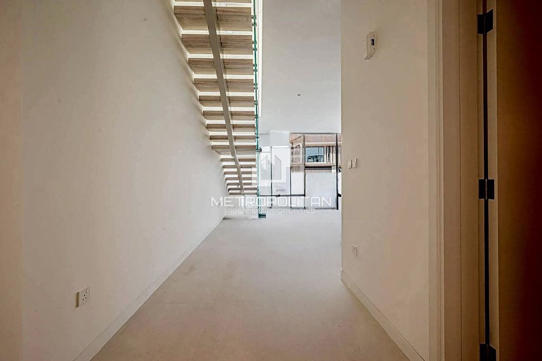 Townhouse in Ras Al Khor Industrial Area, Dubai, United Arab Emirates 3 - 18209748