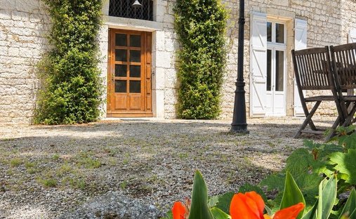 Casa en Tremons, Nueva Aquitania, Francia 1