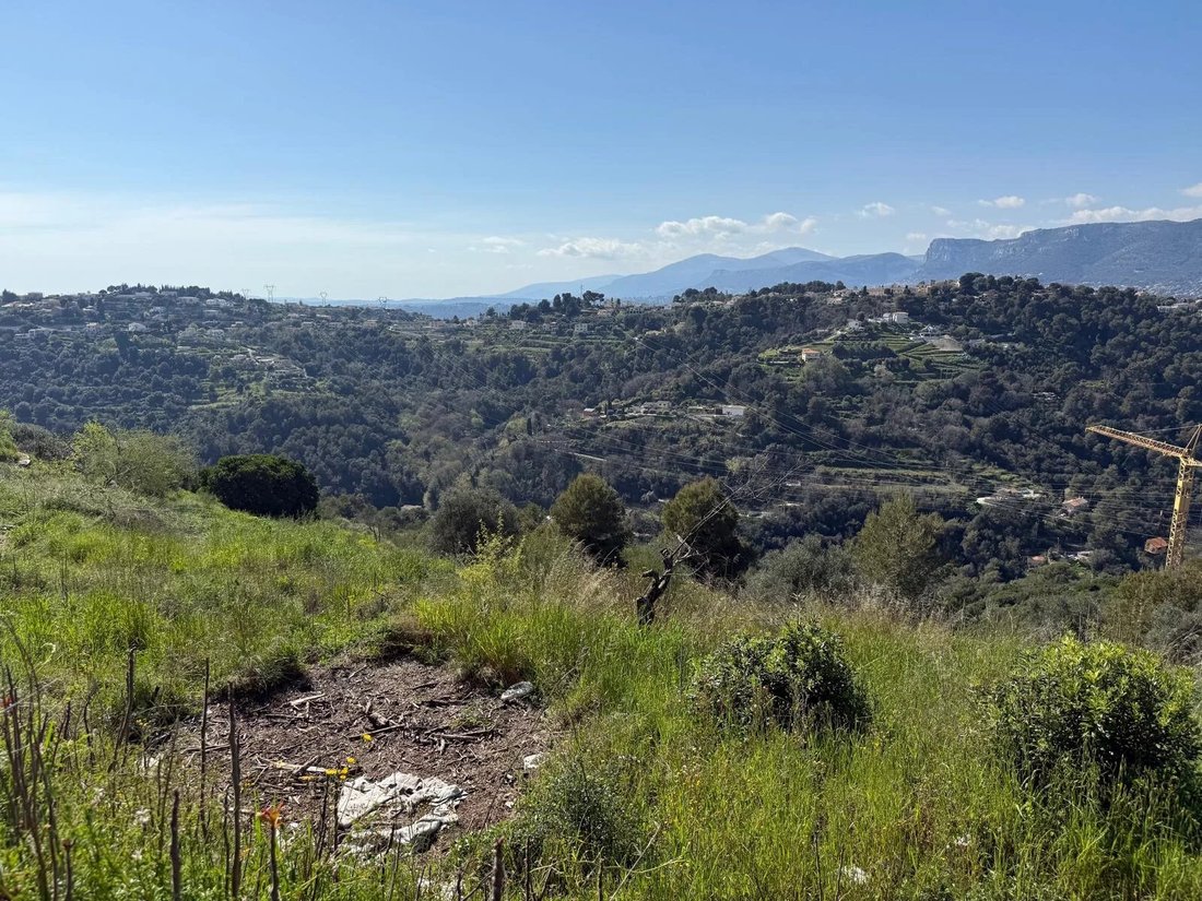 Land in Nice, Provence-Alpes-Côte d'Azur, France 2 - 18209597