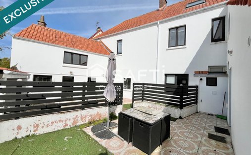 House in Saint Pierre, Boulogne-sur-Mer, France 1