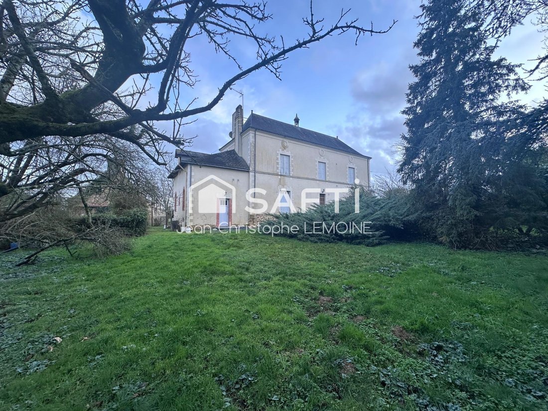 House in Le Lion-d'Angers, Pays de la Loire, France 1 - 18210735