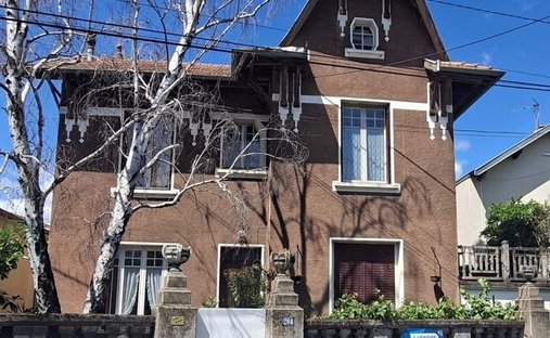 House in Pierre-Benite, Oullins-Pierre-Benite, France 1
