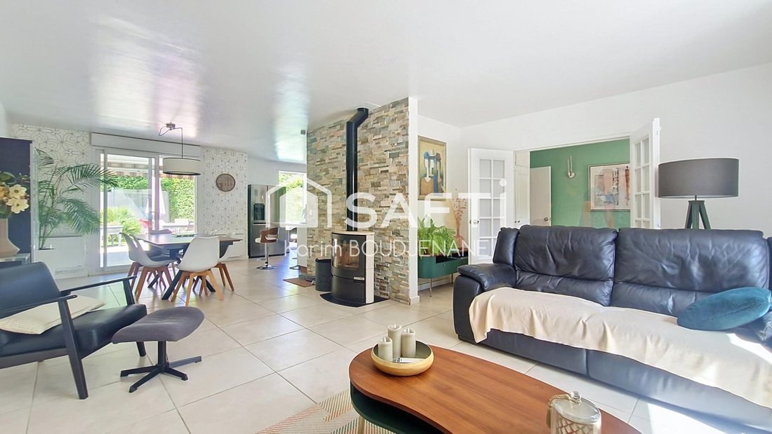 House in Viarmes, Ile-de-France, France 5 - 18210655