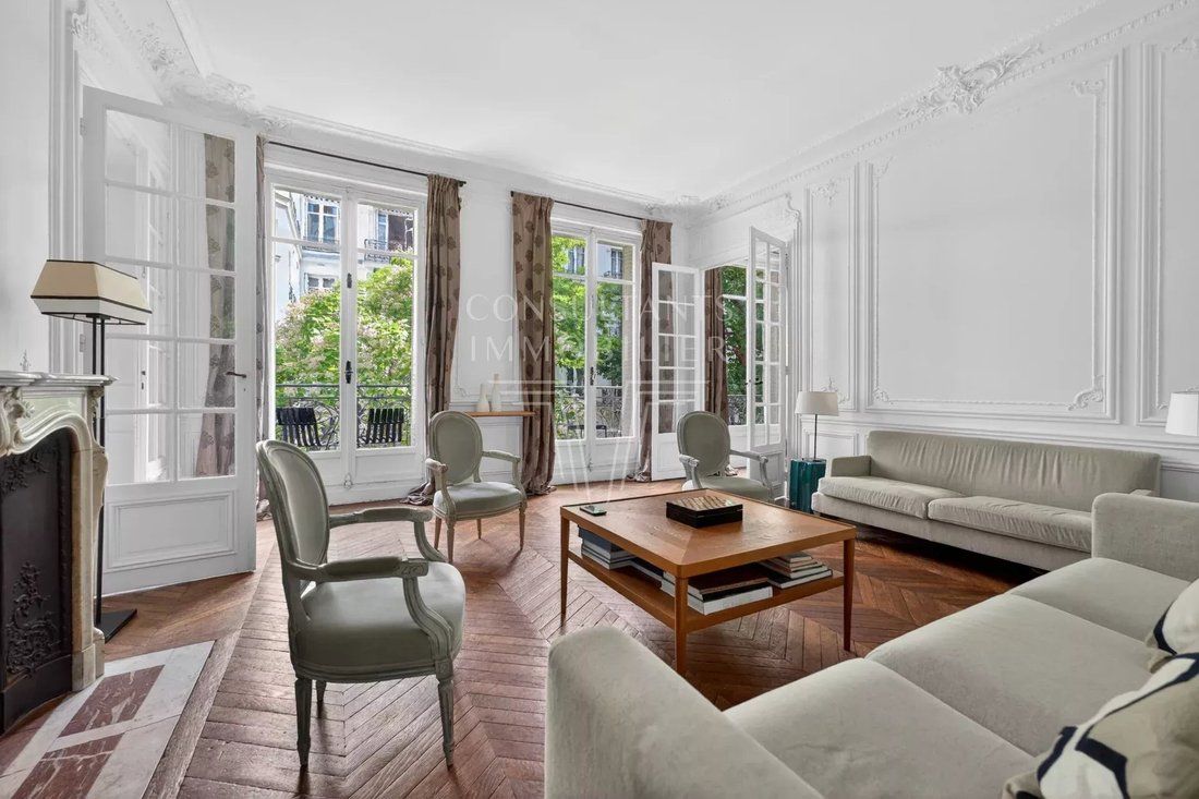 Apartment in Porte Dauphine, Paris 16e Arrondissement, Paris 1 - 18209534