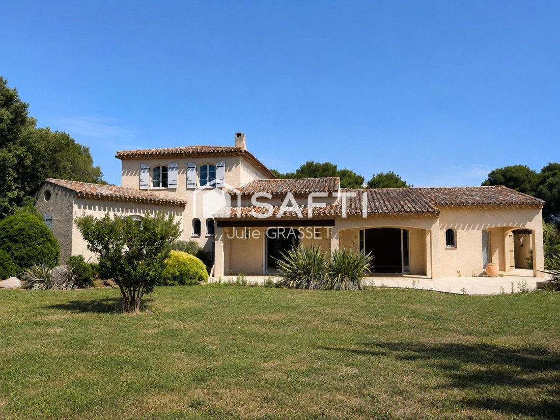 House in Ancien Hôpital, Beziers, France 5 - 18210725