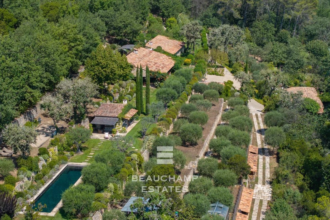 Villa in Fayence, Provence-Alpes-Côte d'Azur, France 1 - 16848925