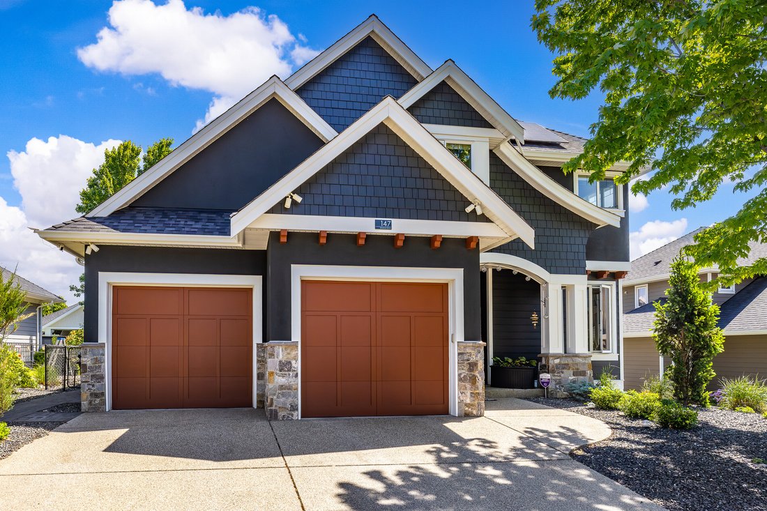 House in Kelowna, British Columbia, Canada 1 - 18205396