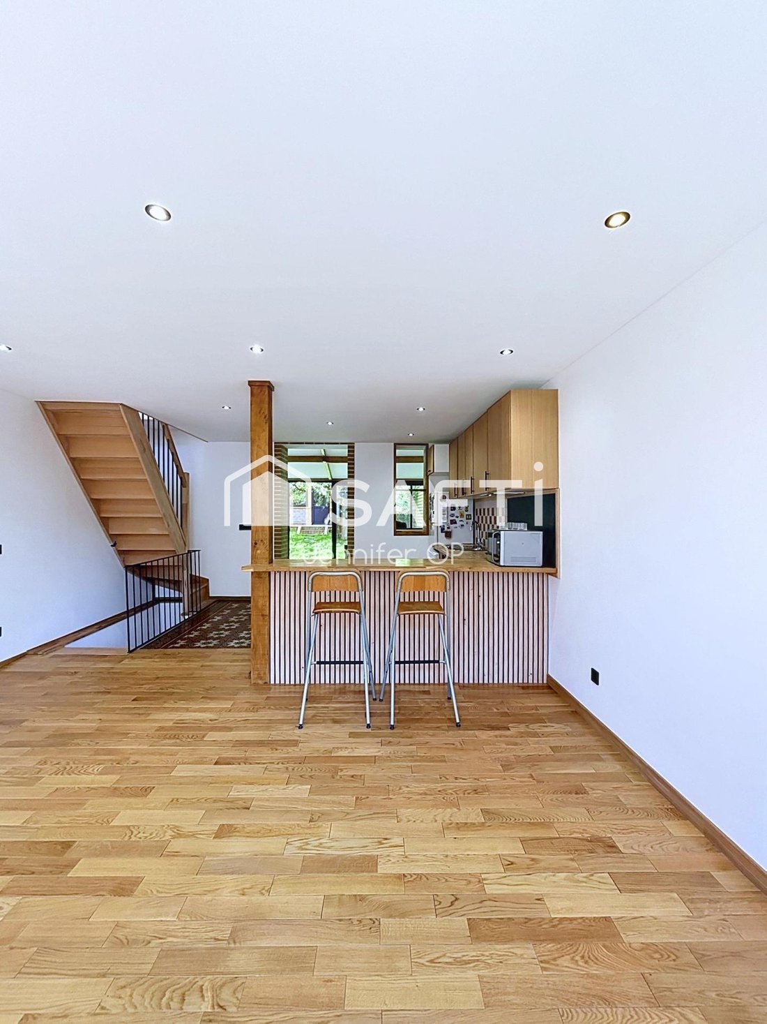 House in Fontenay-sous-Bois, Ile-de-France, France 5 - 18157508