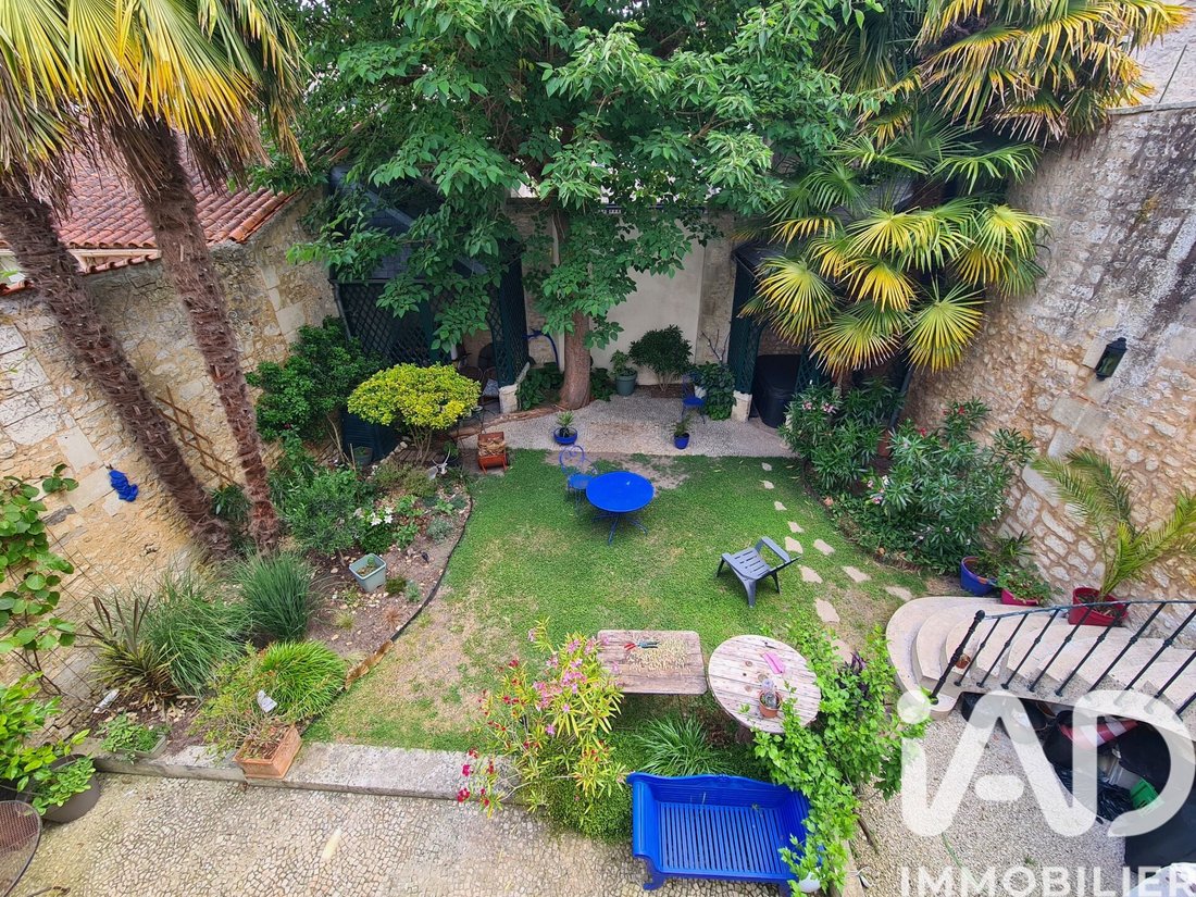 House in Centre Ville Nord, Rochefort, France 1 - 17483565