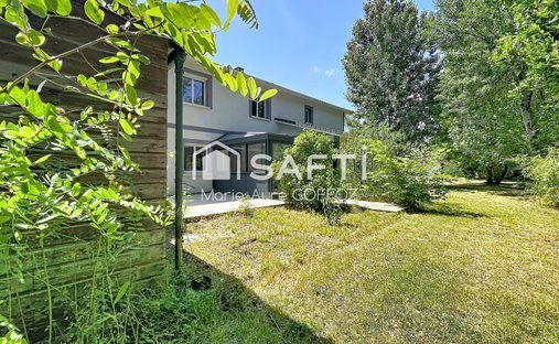 House in France-L'Alouette-Jean Bart, Pessac, France 1