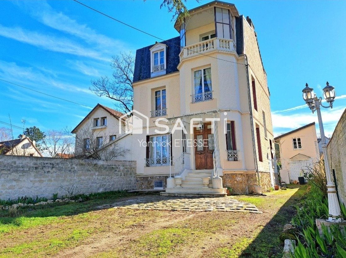 House in Meriel, Ile-de-France, France 4 - 17860594