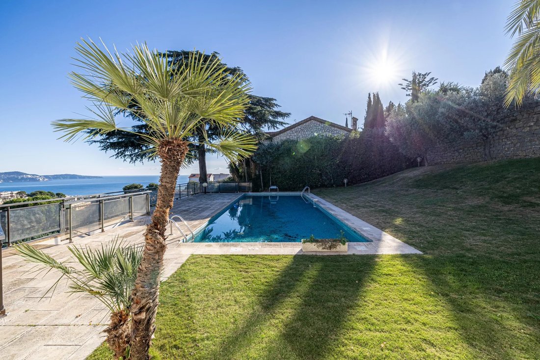 Villa in Nice, Provence-Alpes-Côte d'Azur, France 1 - 18209593