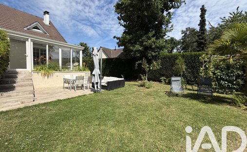 Casa en La Boissière, Plaisir, Francia 1