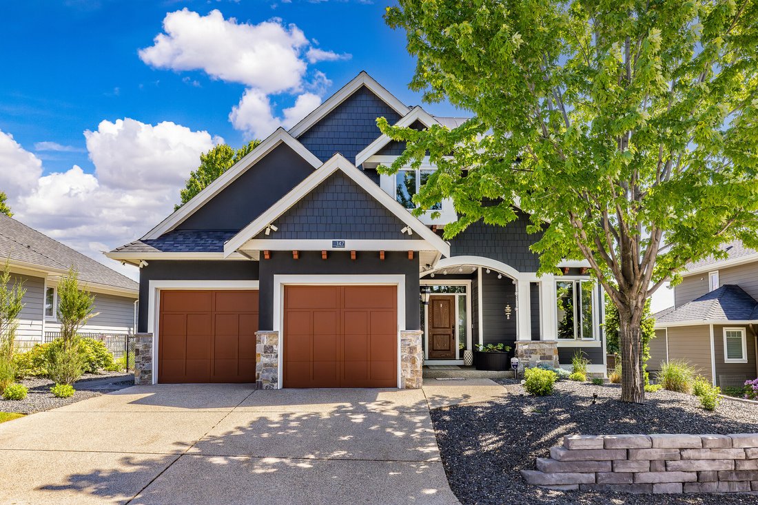 House in Kelowna, British Columbia, Canada 2 - 18205396