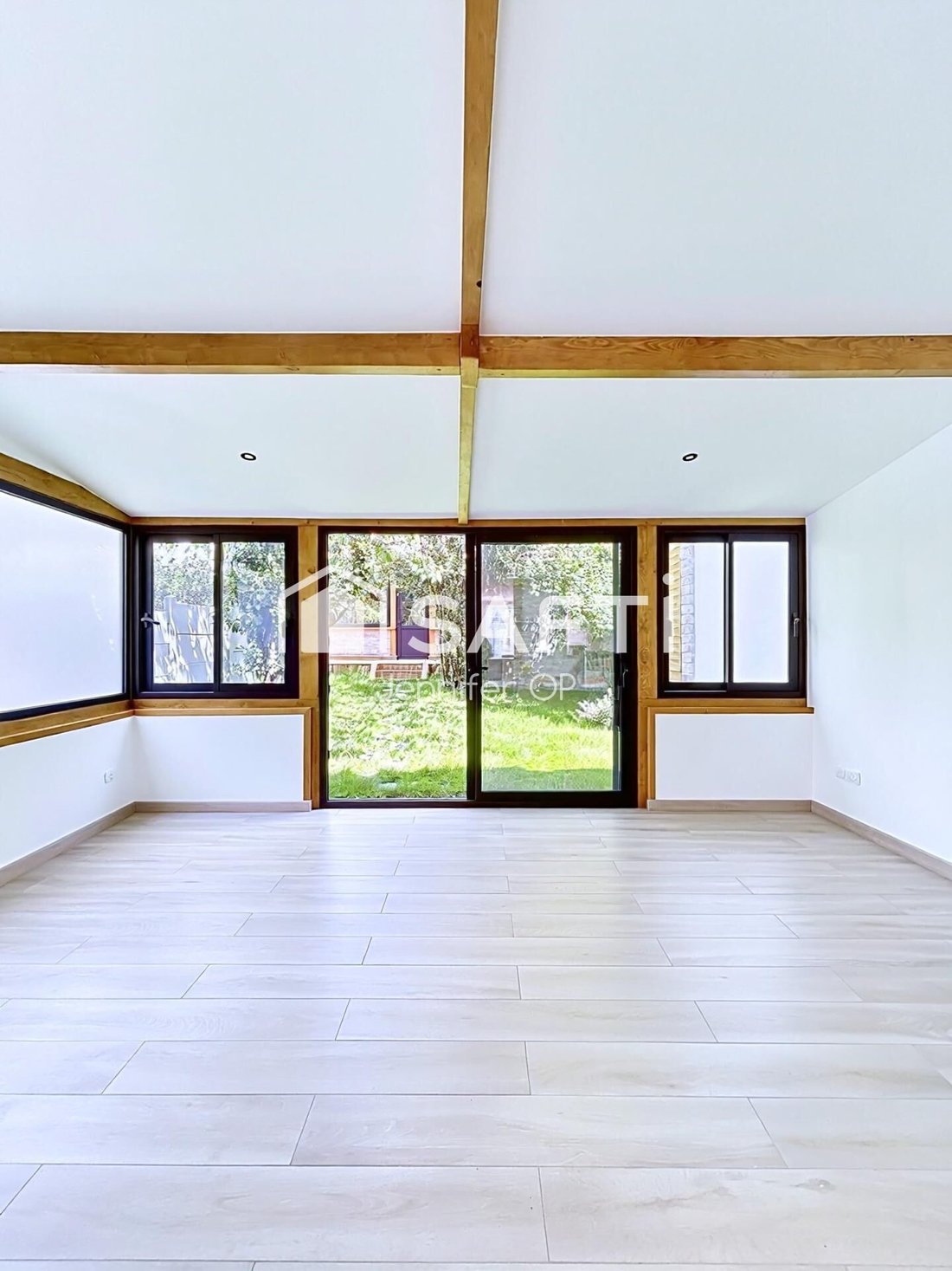 House in Fontenay-sous-Bois, Ile-de-France, France 3 - 18157508