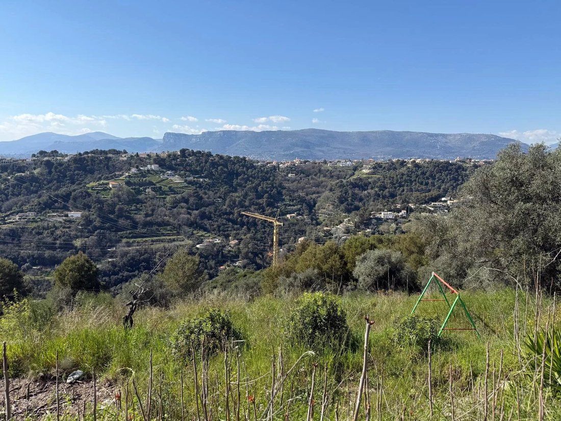 Land in Nice, Provence-Alpes-Côte d'Azur, France 4 - 18209597