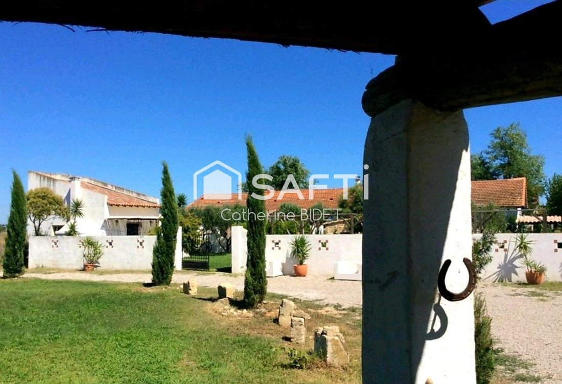 House in Vestric-et-Candiac, Occitania, France 1 - 17459554