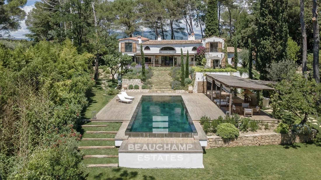 Villa in Mougins, Provence-Alpes-Côte d'Azur, France 1 - 14377723