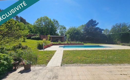 House in Montferrand-le-Chateau, Bourgogne – Franche-Comté, France 1