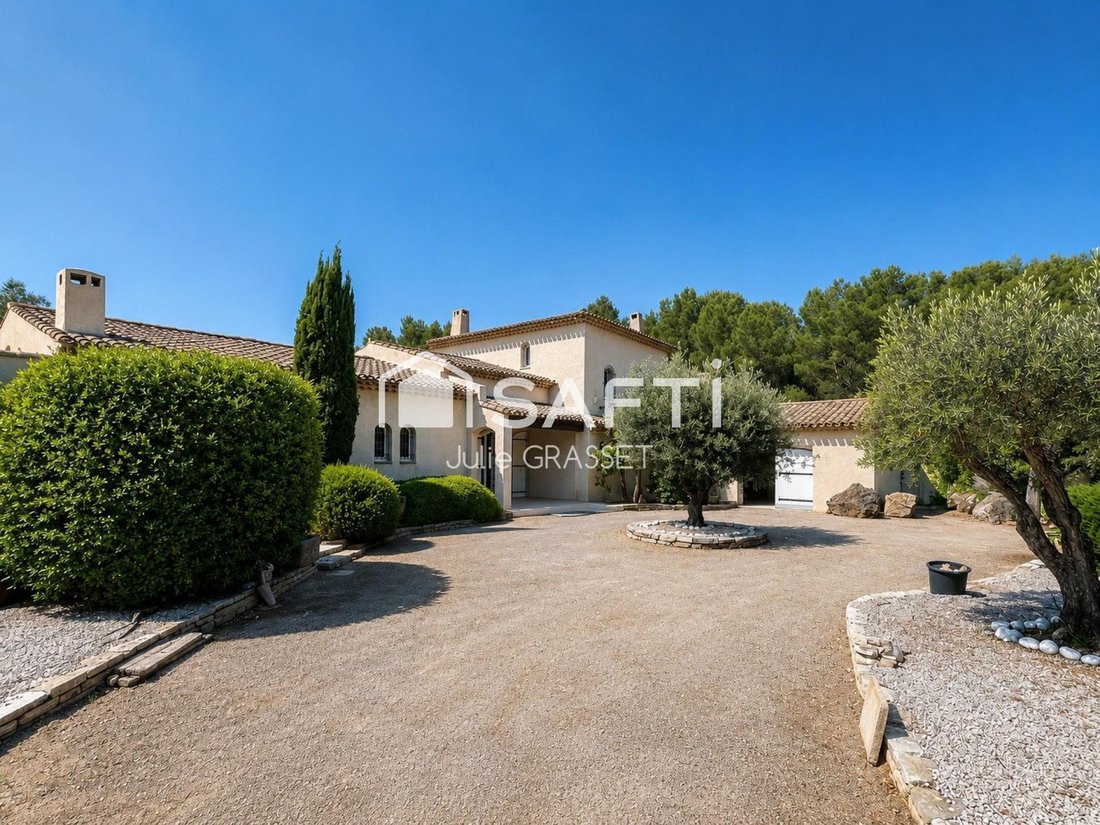 House in Ancien Hôpital, Beziers, France 4 - 18210725